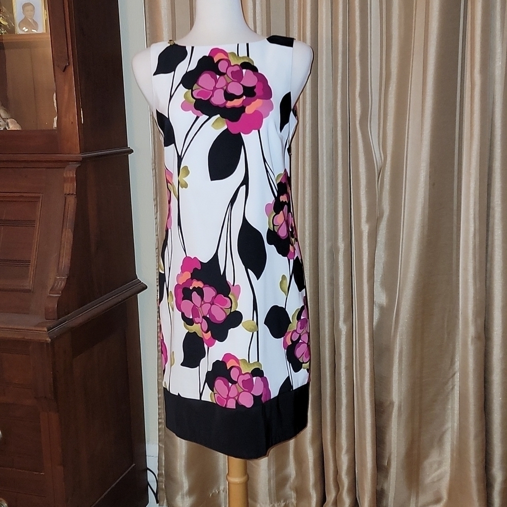 AGB Dress Floral Sleeveless Dress